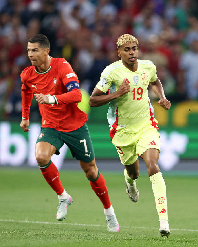 -德罗巴连续五场比赛得分超过战术调整，西班牙队不断突破！